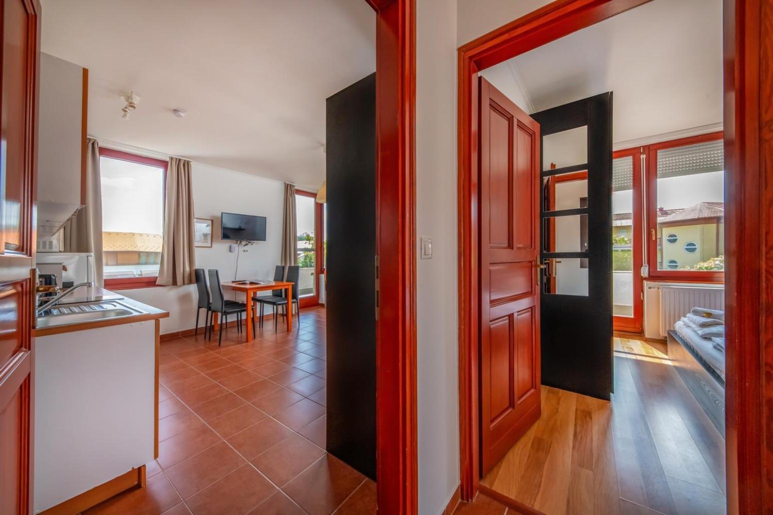 Sekli Apartman Balatonlelle Exteriör bild